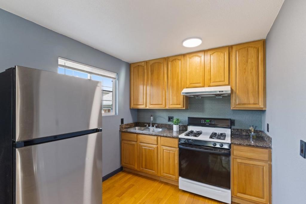 Sunnyvale Ave, Sunnyvale, CA 94085 #1