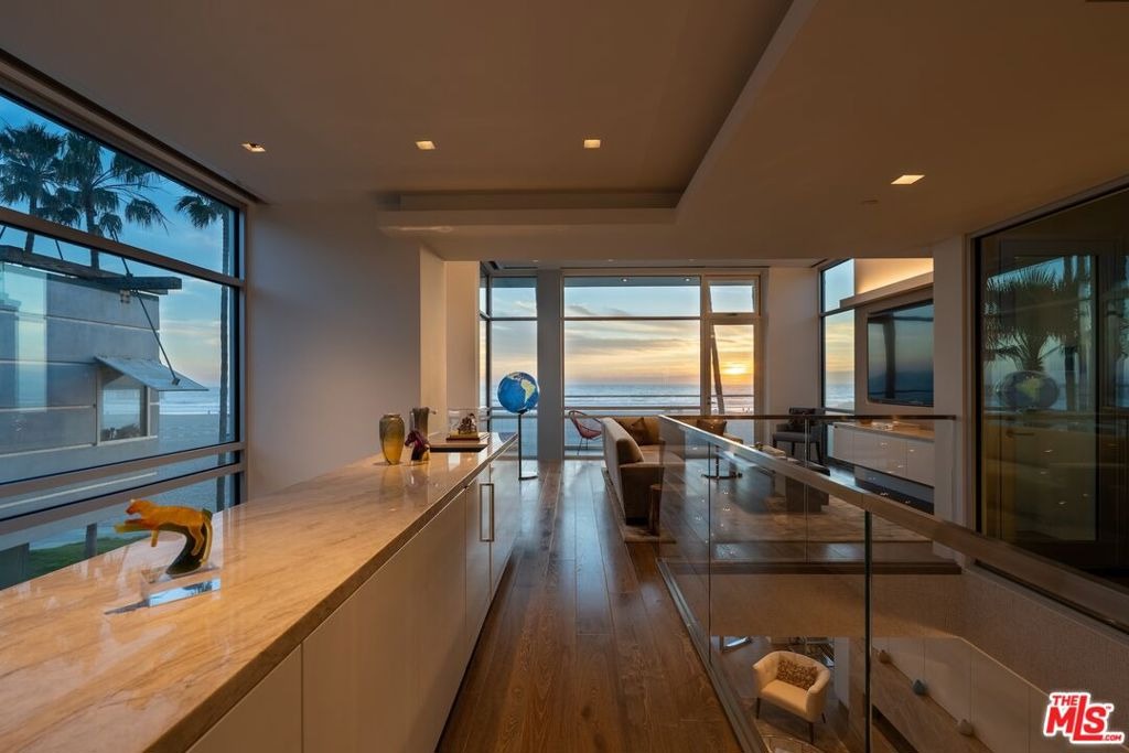 Ocean Front Walk, Venice, CA 90291 #1