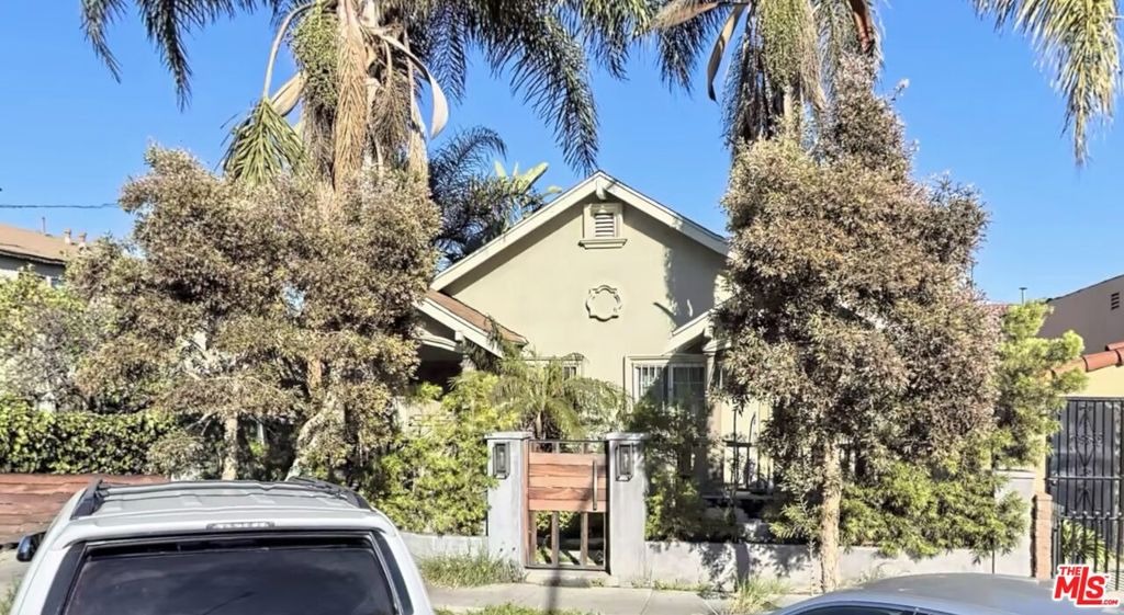 Stafford Ave, Huntington Park, CA 90255