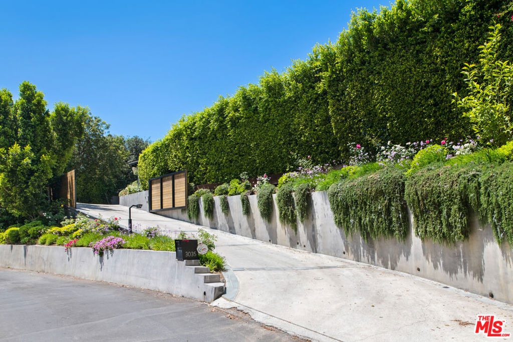 Lake Glen Dr, Beverly Hills, CA 90210 #1