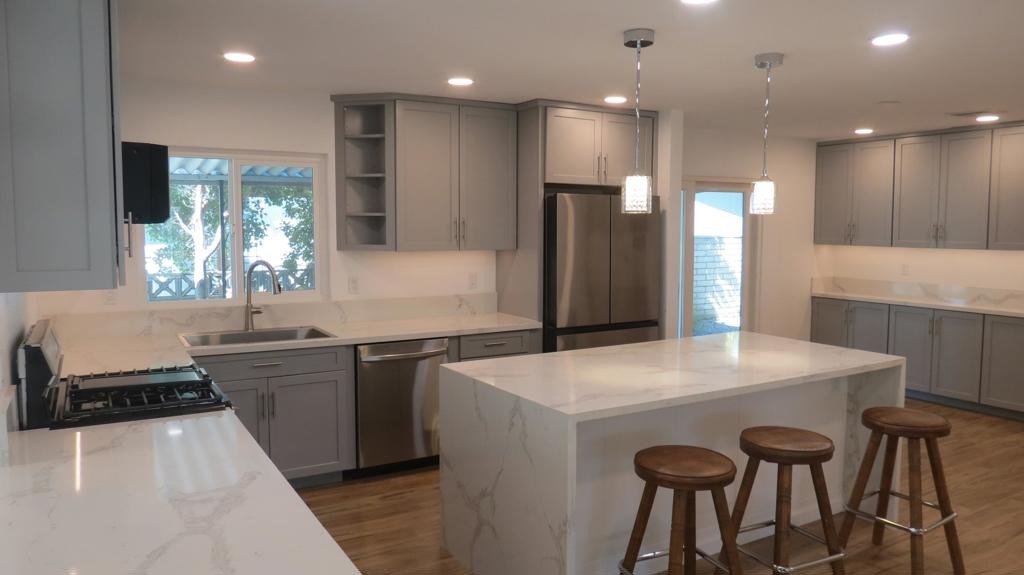 Warm Springs Dr, Palm Desert, CA 92260