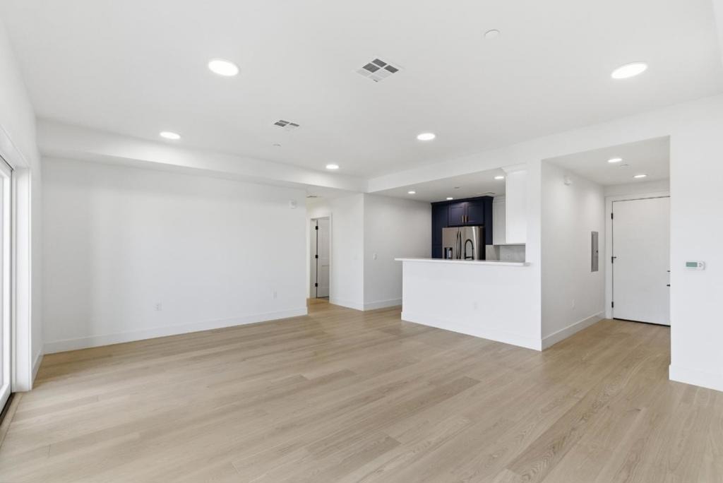 El Camino Real , San Carlos, CA 94070 #1