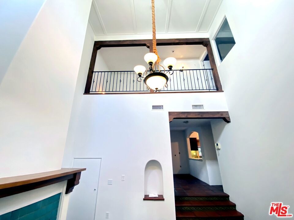 Harper Ave, West Hollywood, CA 90046 #1