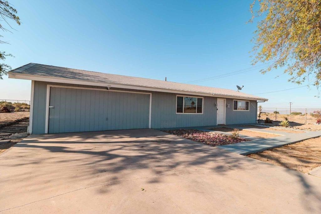 Shore Isle Ave, Thermal, CA 92274