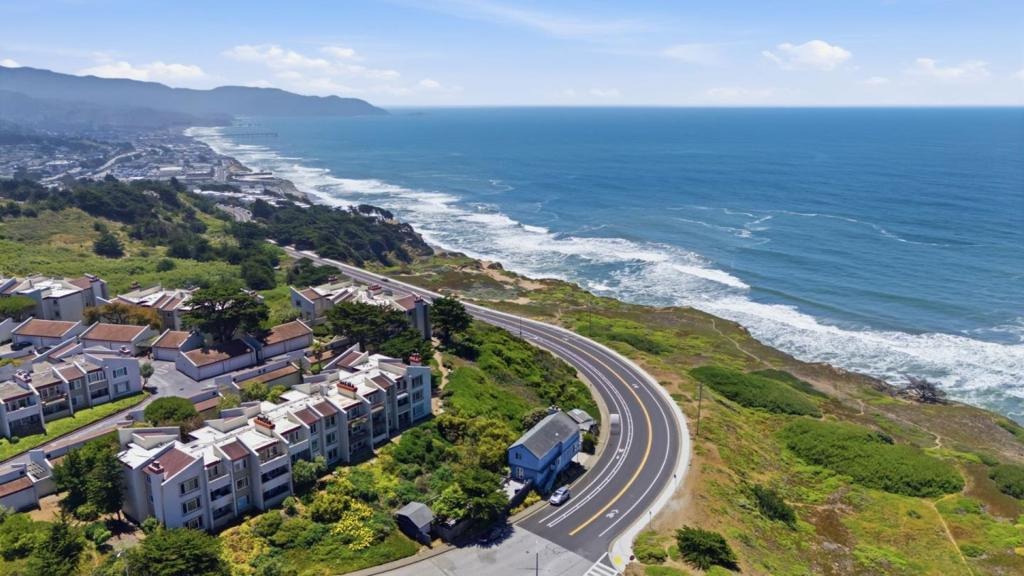 Palmetto Ave, Pacifica, CA 94044 #1