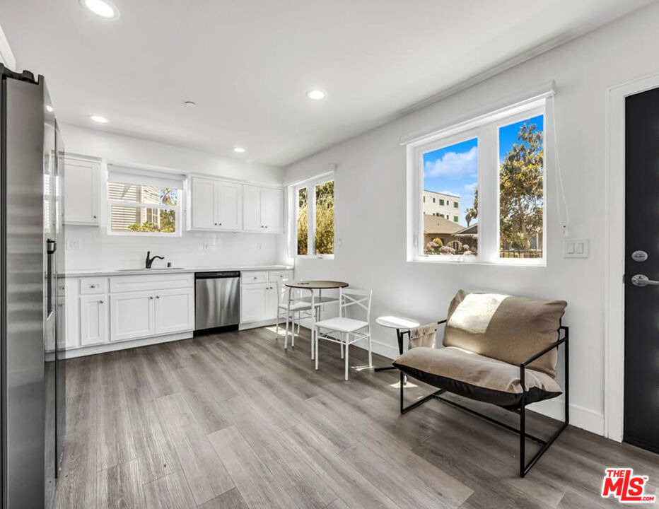 36th St, Los Angeles, CA 90007