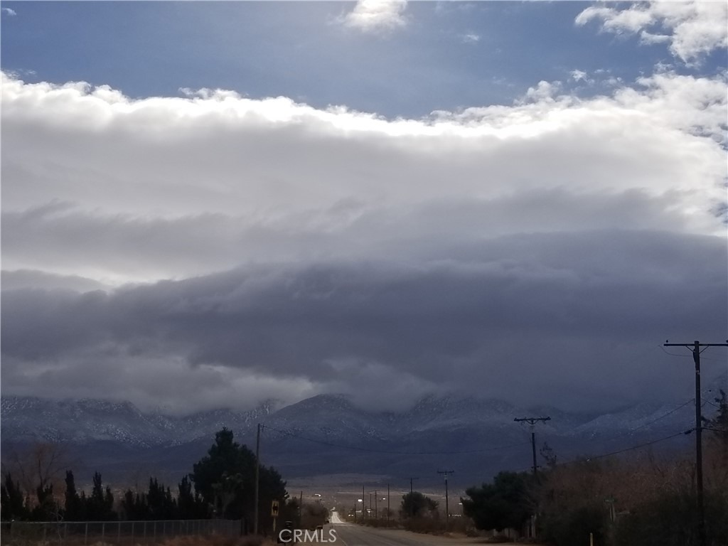 Azurite Rd, Lucerne Valley, CA 92356
