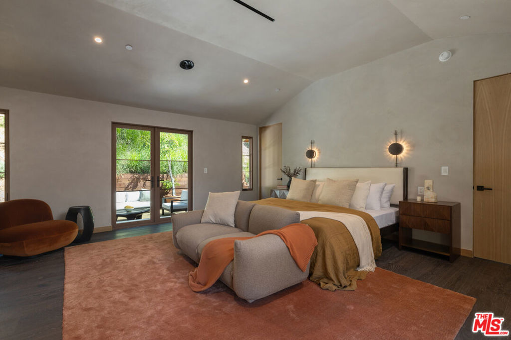 High Valley Rd, Encino, CA 91436 #1