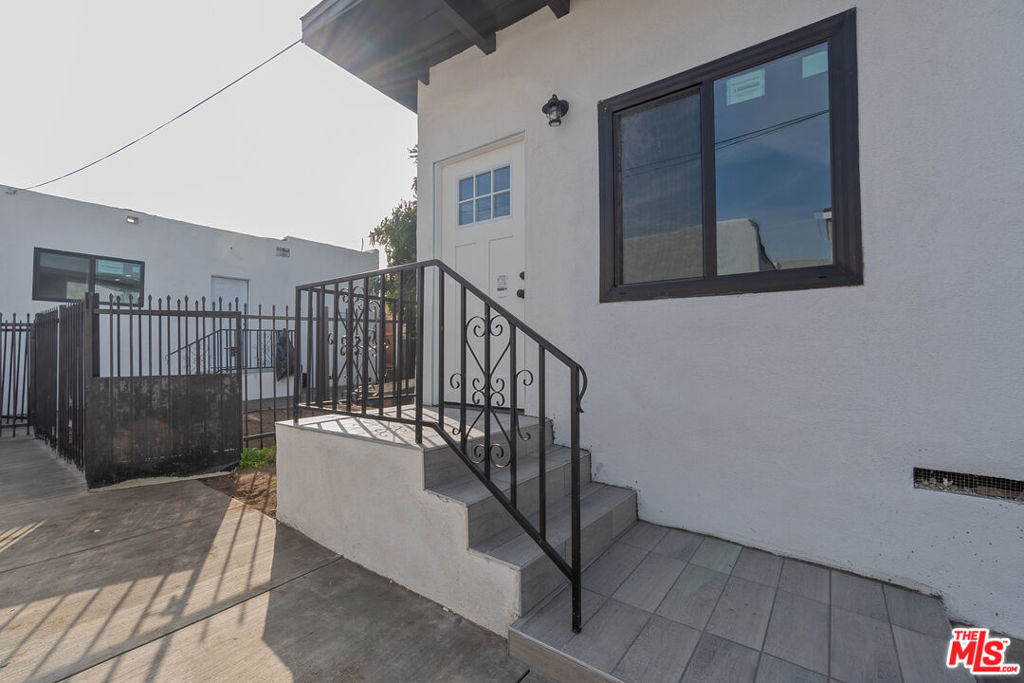 94th St, Los Angeles, CA 90044 #1
