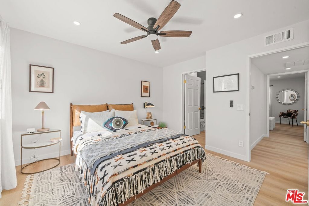 Saturn St, Los Angeles, CA 90035 #1