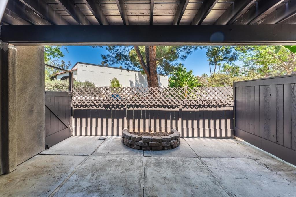 Via Las Flores , Murrieta, CA 92563