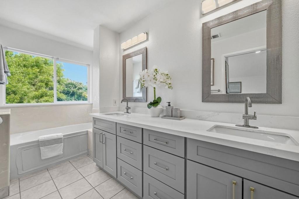 Thorn Valley Ct, San Jose, CA 95131