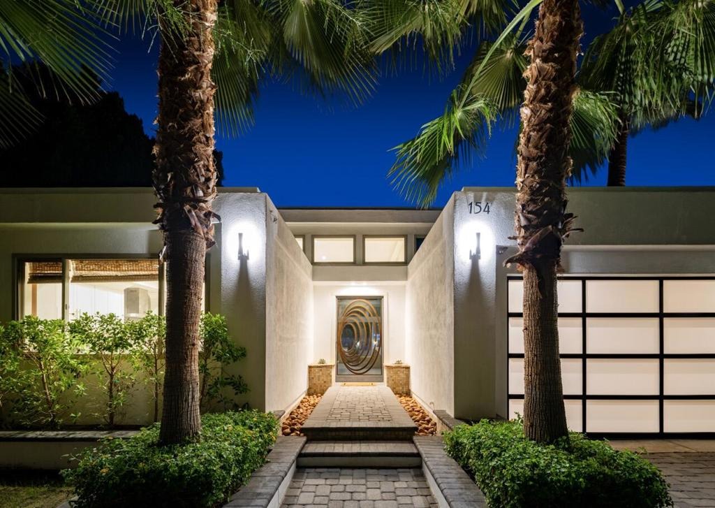 Ocotillo Ave, Palm Springs, CA 92264