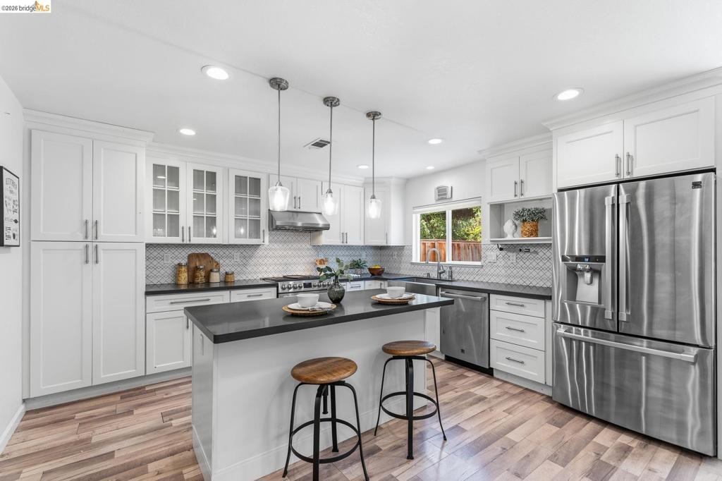 Southwest Ct, Martinez, CA 94553