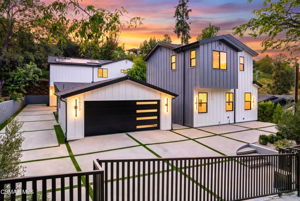 Oso Ave, Woodland Hills, CA 91367