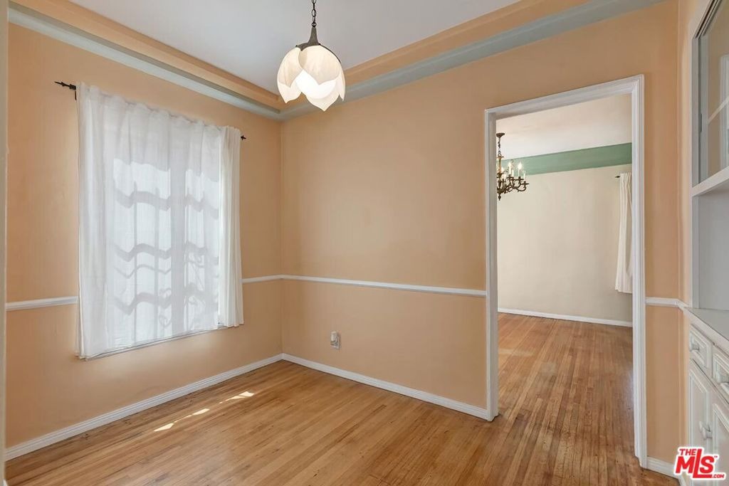 Blackburn Ave, Los Angeles, CA 90048