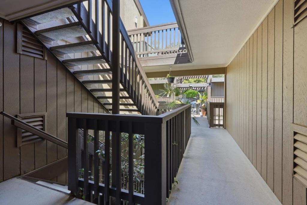 Brittan Ave, San Carlos, CA 94070