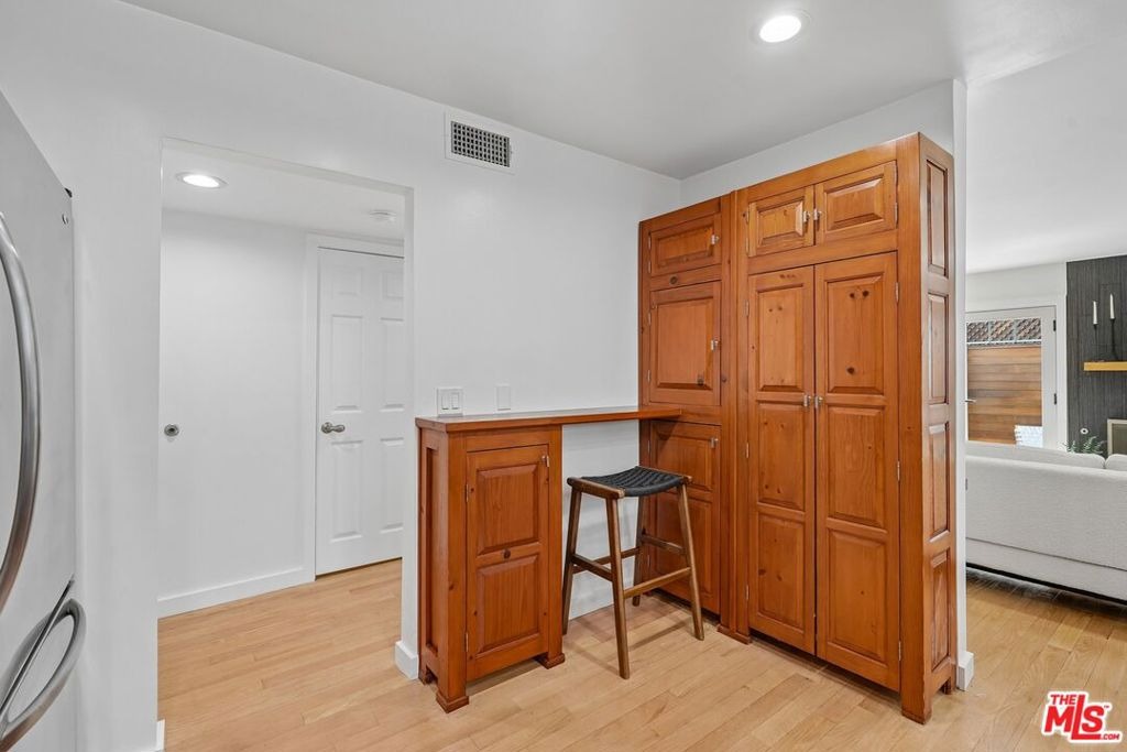Chelsea Ave, Santa Monica, CA 90404
