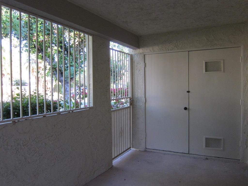 Via Miraleste , Palm Springs, CA 92262