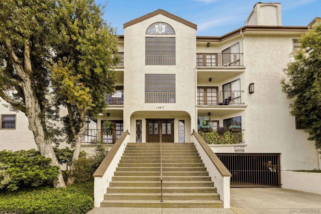 Robinson Ave, San Diego, CA 92103