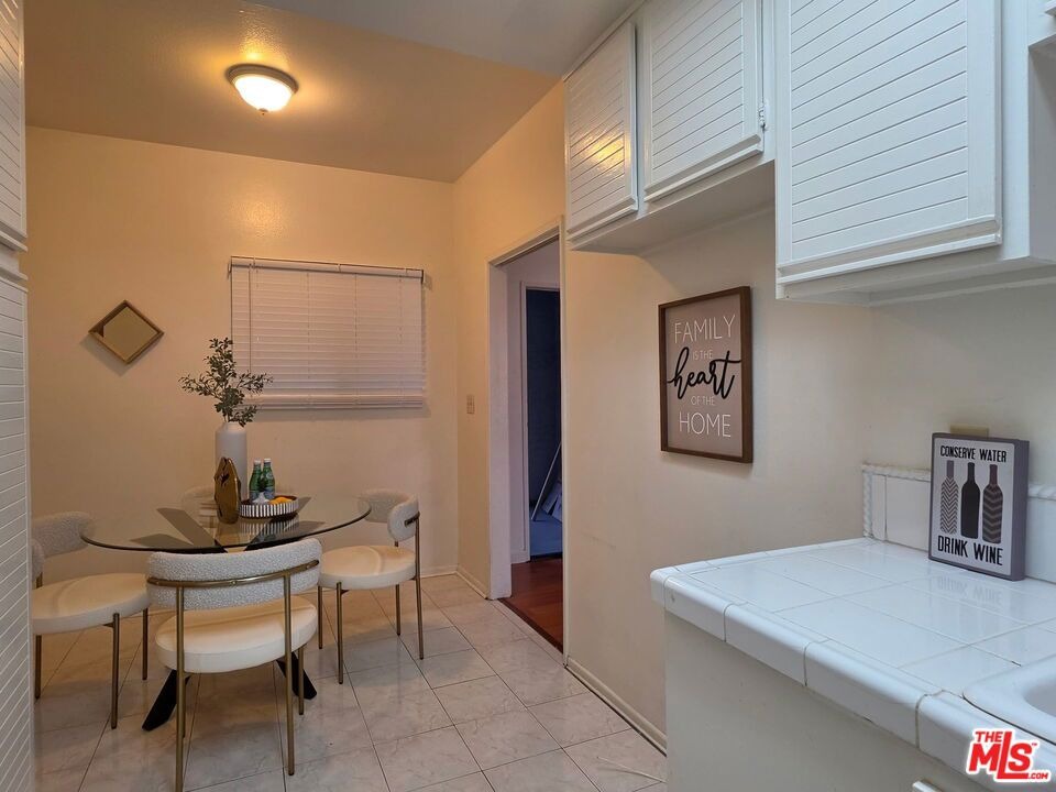 Kingsley Dr, Los Angeles, CA 90020