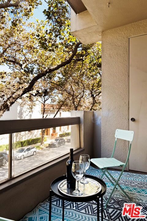 Linden Dr, Beverly Hills, CA 90212 #1