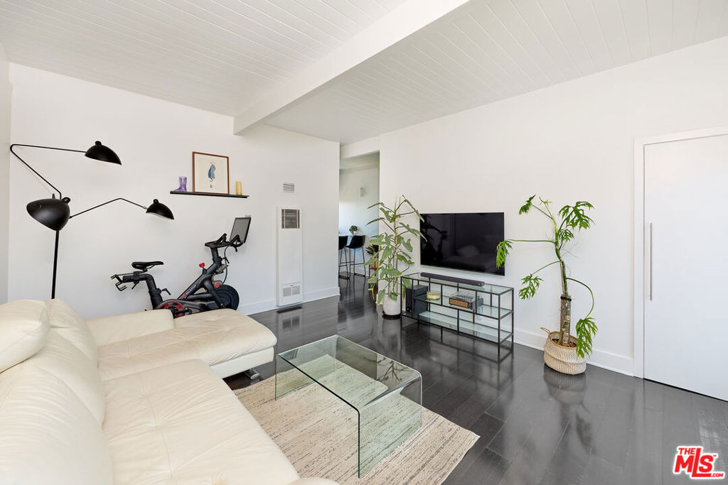 Kansas Ave, Santa Monica, CA 90404