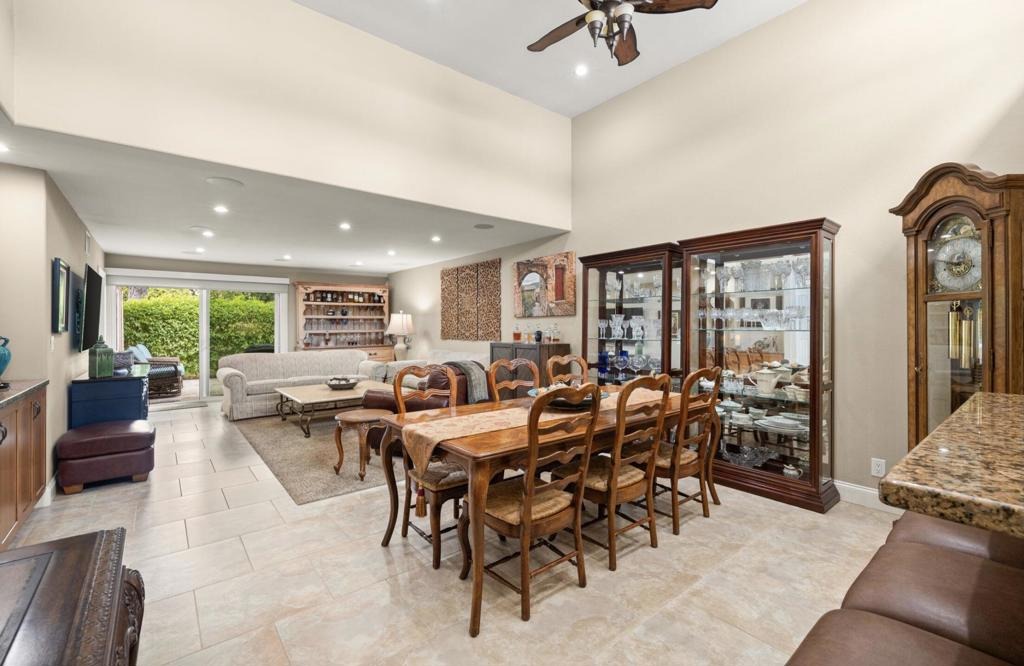 Moonridge Ln, Palm Desert, CA 92260
