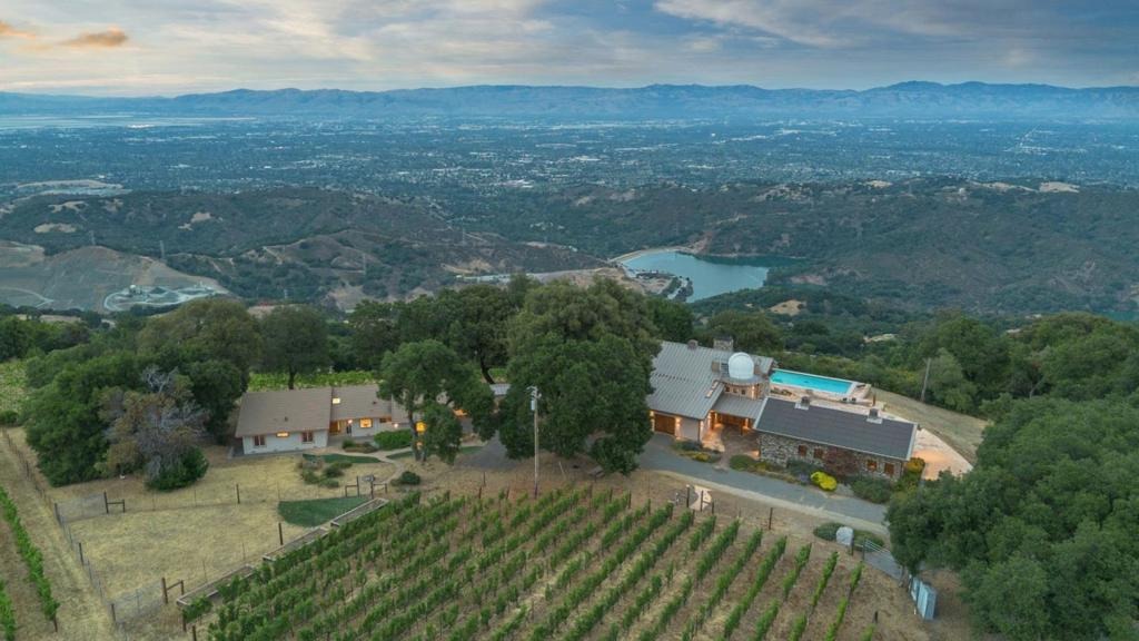 Montebello Rd, Cupertino, CA 95014