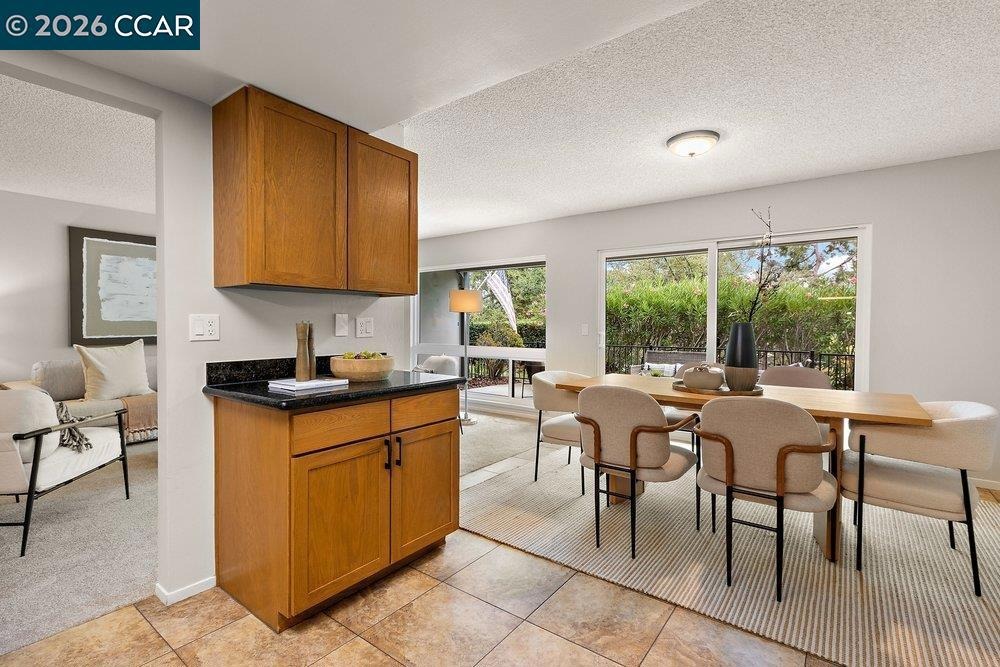 Ptarmigan Dr, Walnut Creek, CA 94595