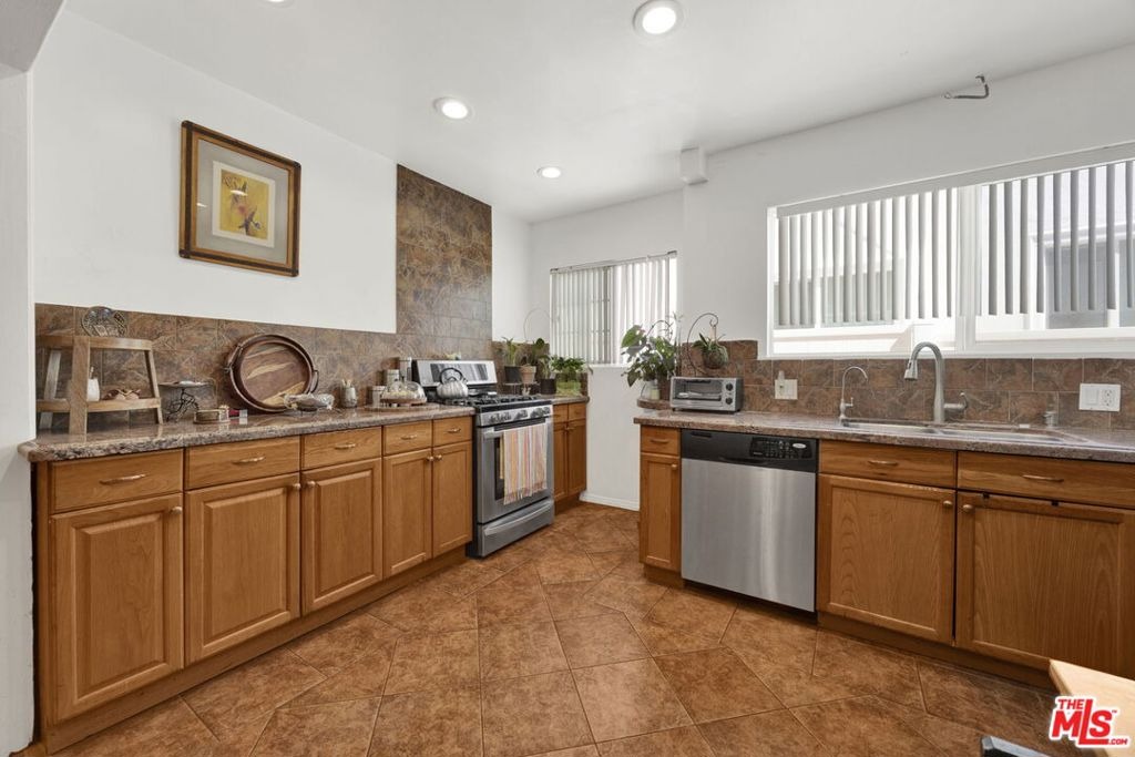 Wilson Ave, Glendale, CA 91203