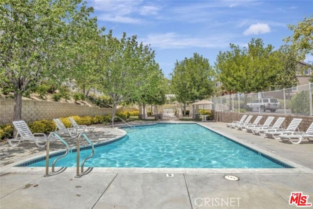 Armstrong Cir, Stevenson Ranch, CA 91381