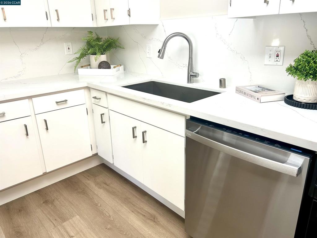 Golden Rain Rd, Walnut Creek, CA 94595 #1