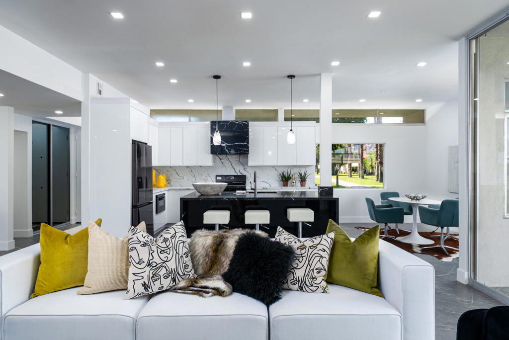 Desert Lakes Dr, Palm Springs, CA 92264