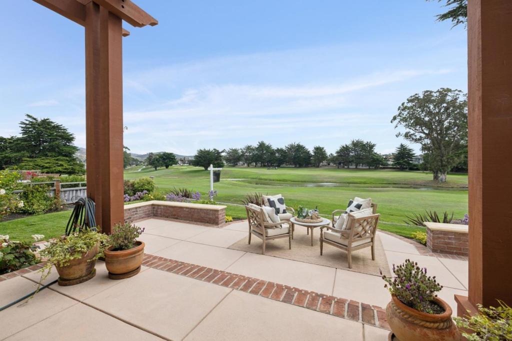 Carnoustie Dr, Half Moon Bay, CA 94019