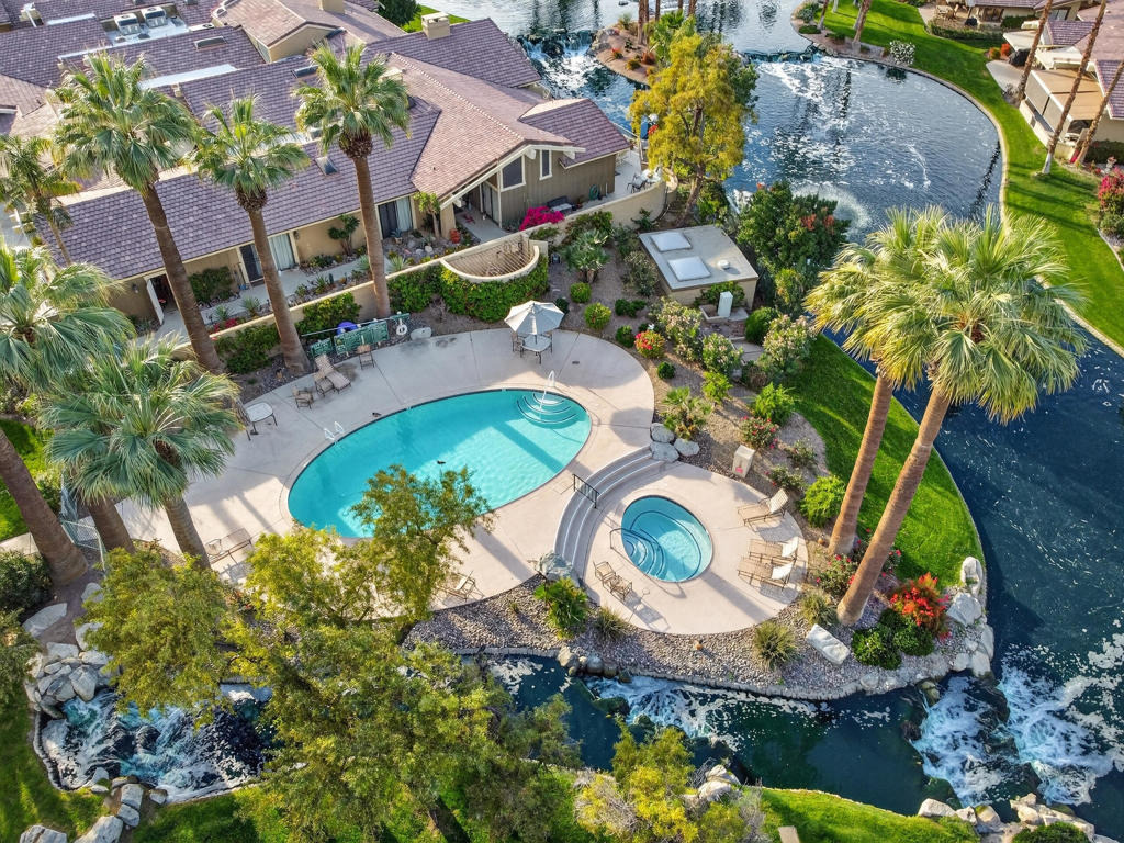 Sundance Cir, Palm Desert, CA 92211