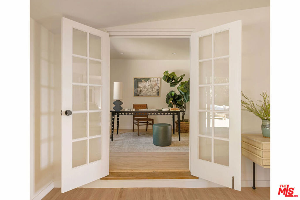 Micheltorena St, Los Angeles, CA 90039