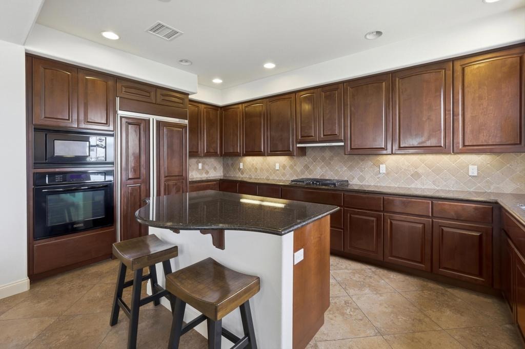 Via Tesoro , LA Quinta, CA 92253