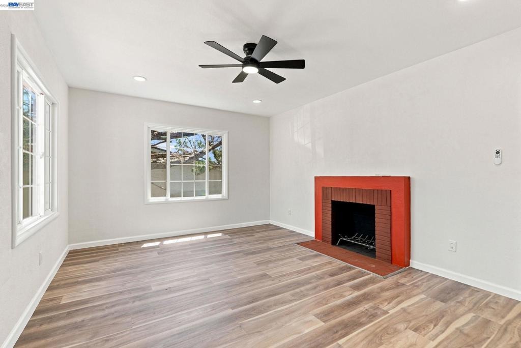 Mariposa St, Richmond, CA 94804