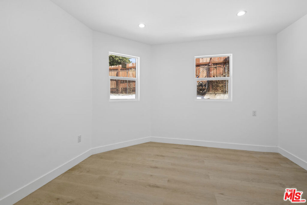 Mott St, Los Angeles, CA 90023