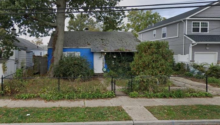 Commander Ave, Hempstead, NY 11550 #1