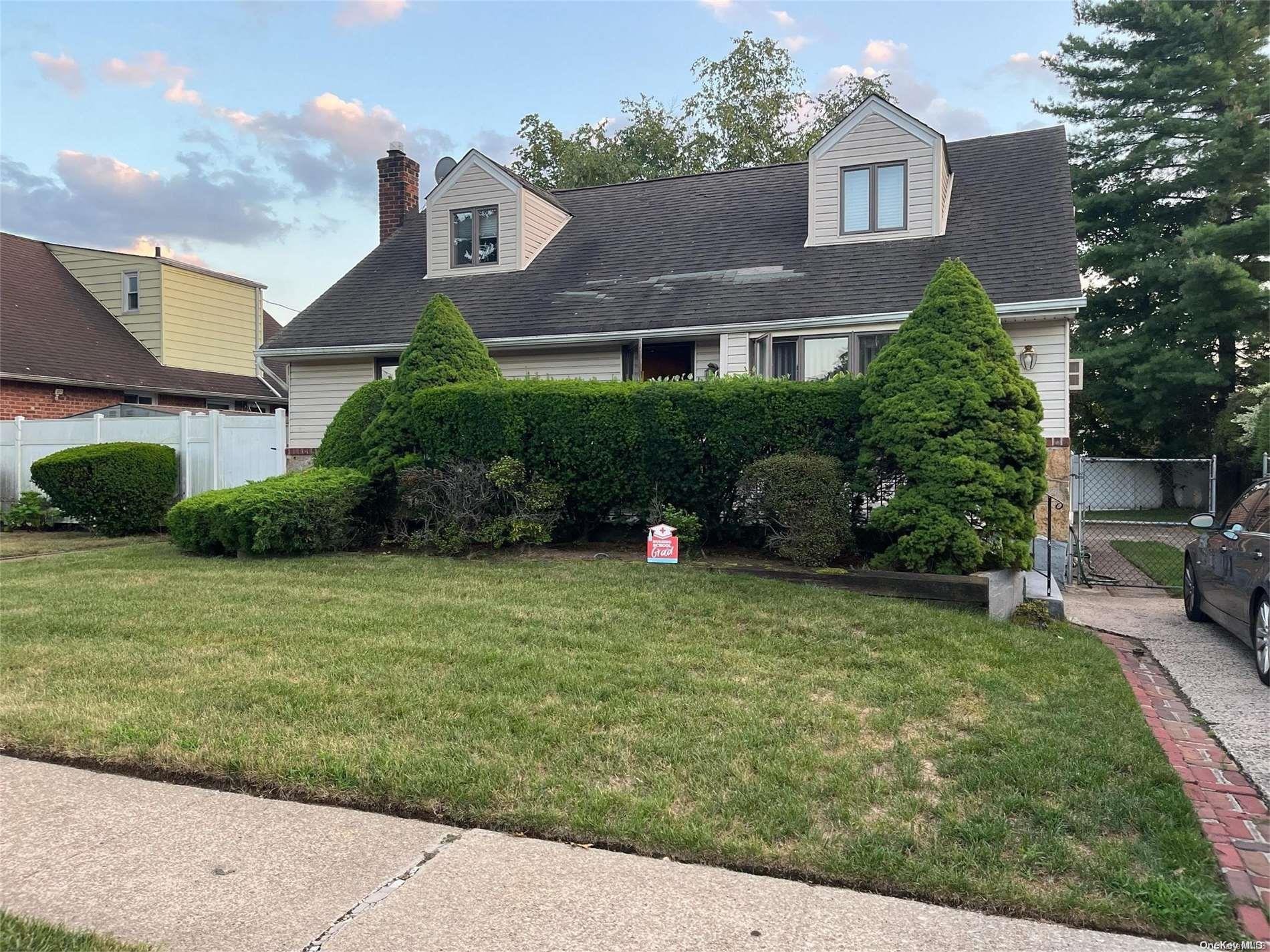 Miriam Ct, Elmont, NY 11003 #1