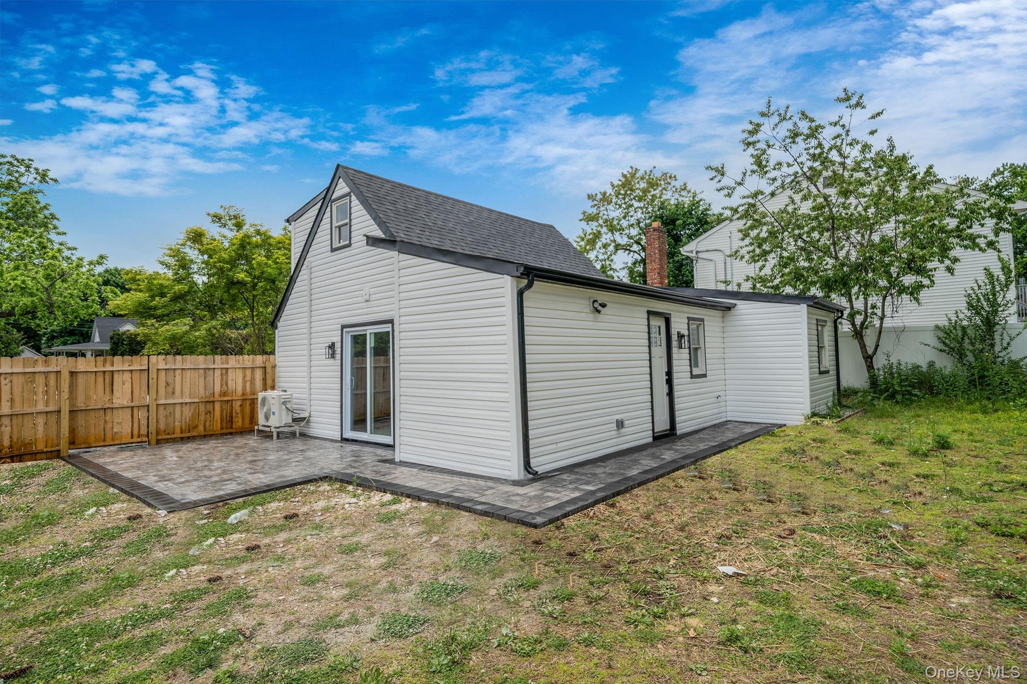 Cuba Hill Rd, Huntington, NY 11743