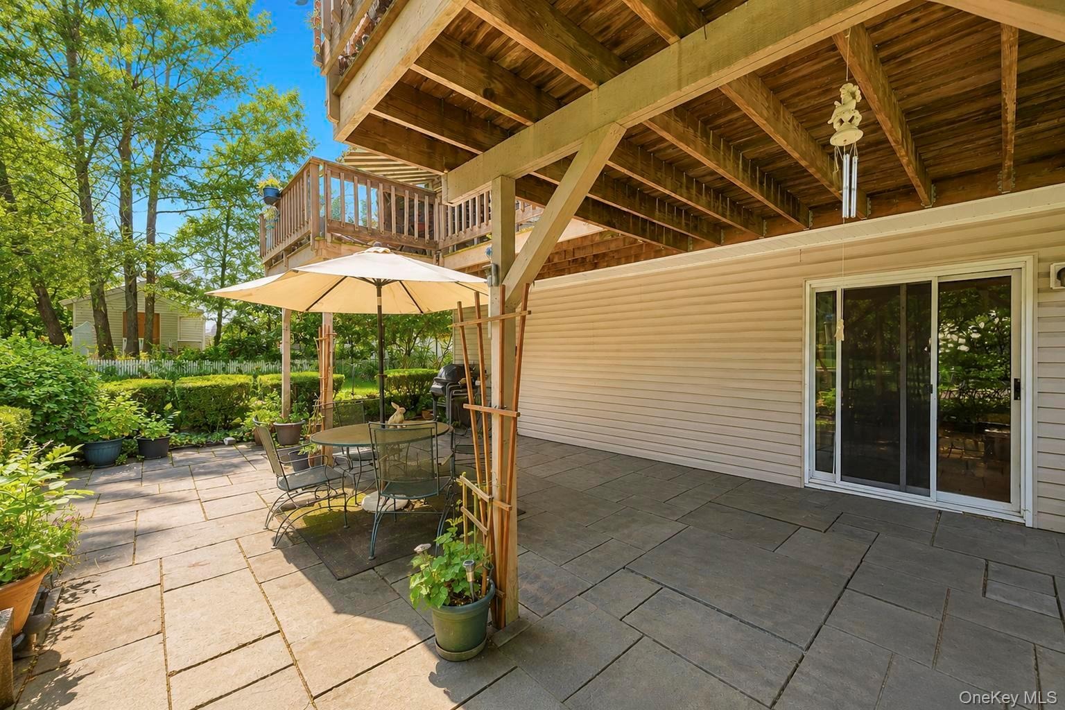 Nantucket Dr, Medford, NY 11763