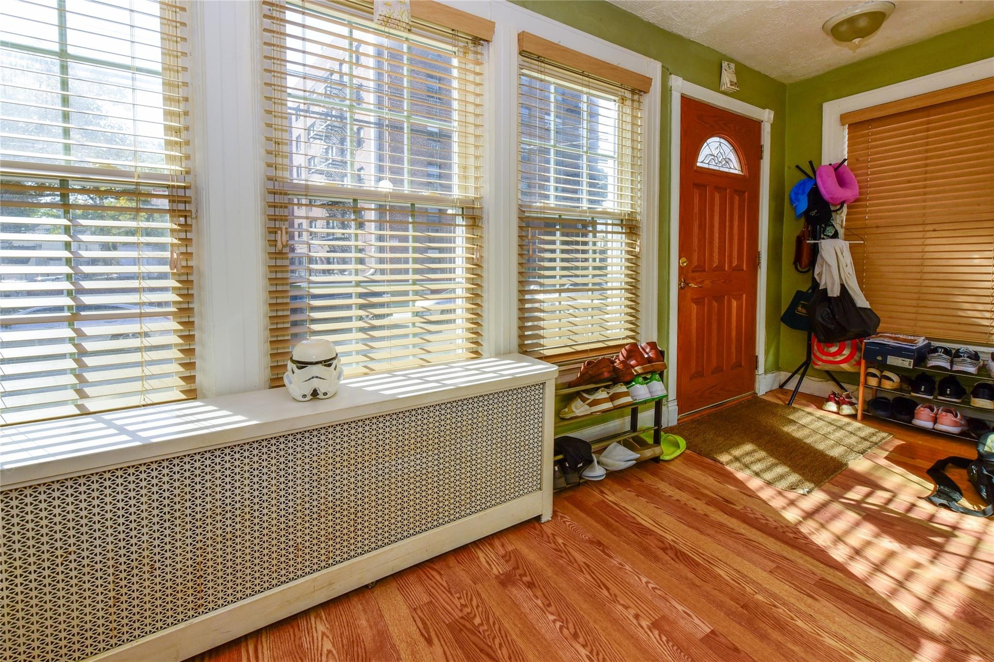 86th Rd, Richmond Hill, NY 11418