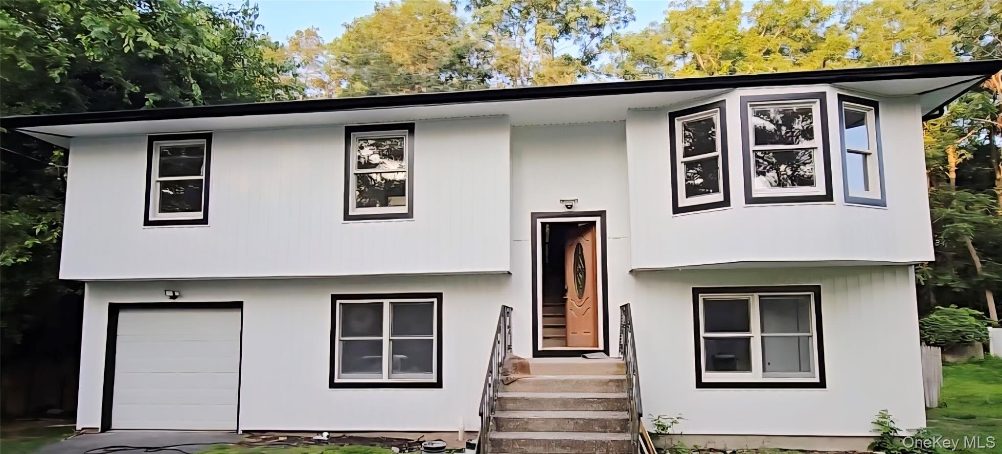 Cedar Branch St, Middle Island, NY 11953