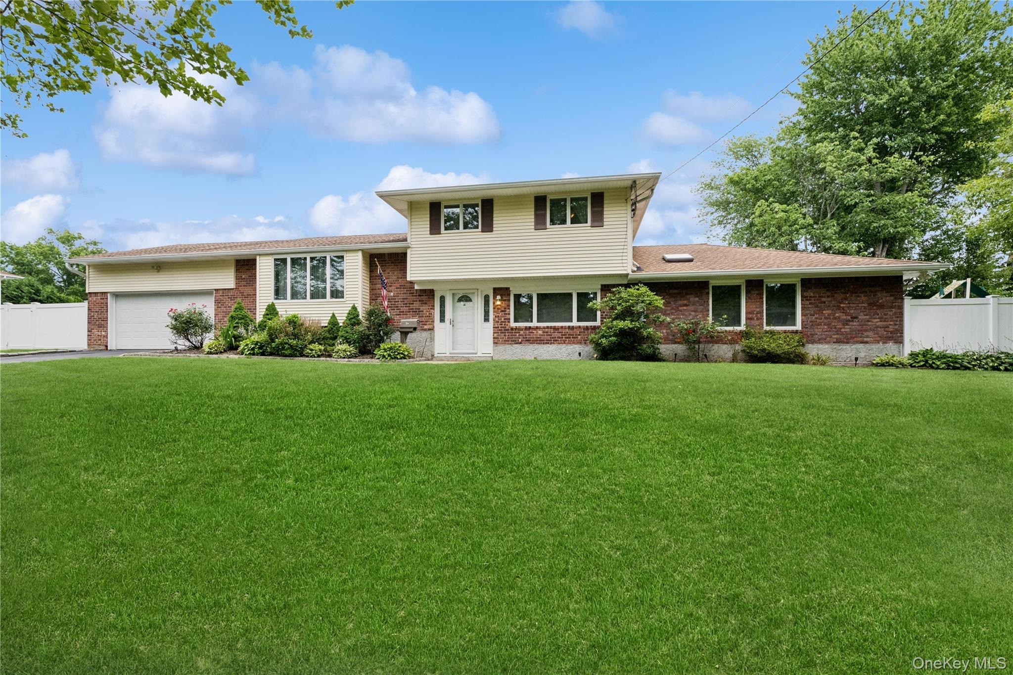 Wisteria Way, Commack, NY 11725