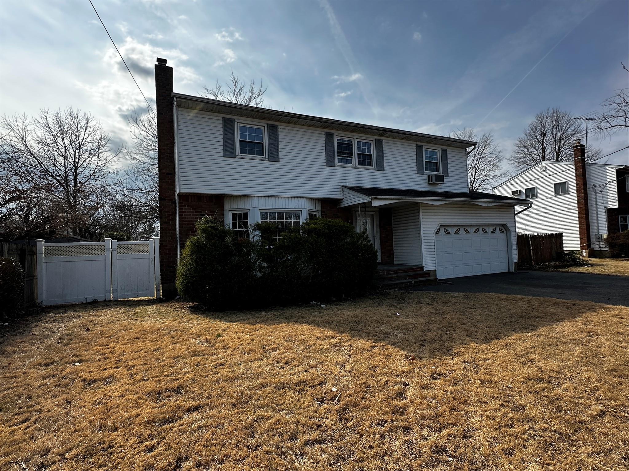 Jerusalem Ave, Massapequa, NY 11758