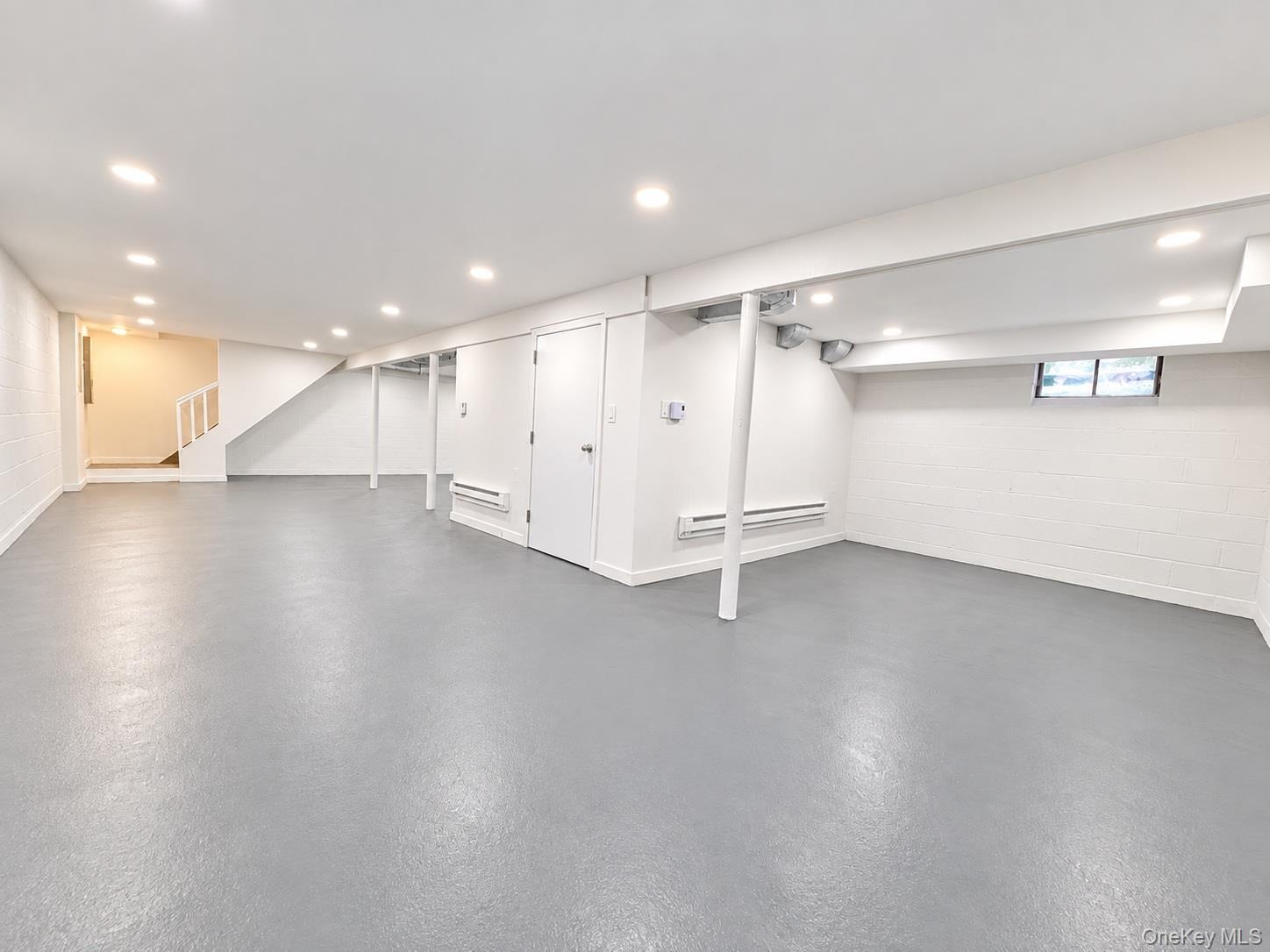 Clover Dr, West Nyack, NY 10994