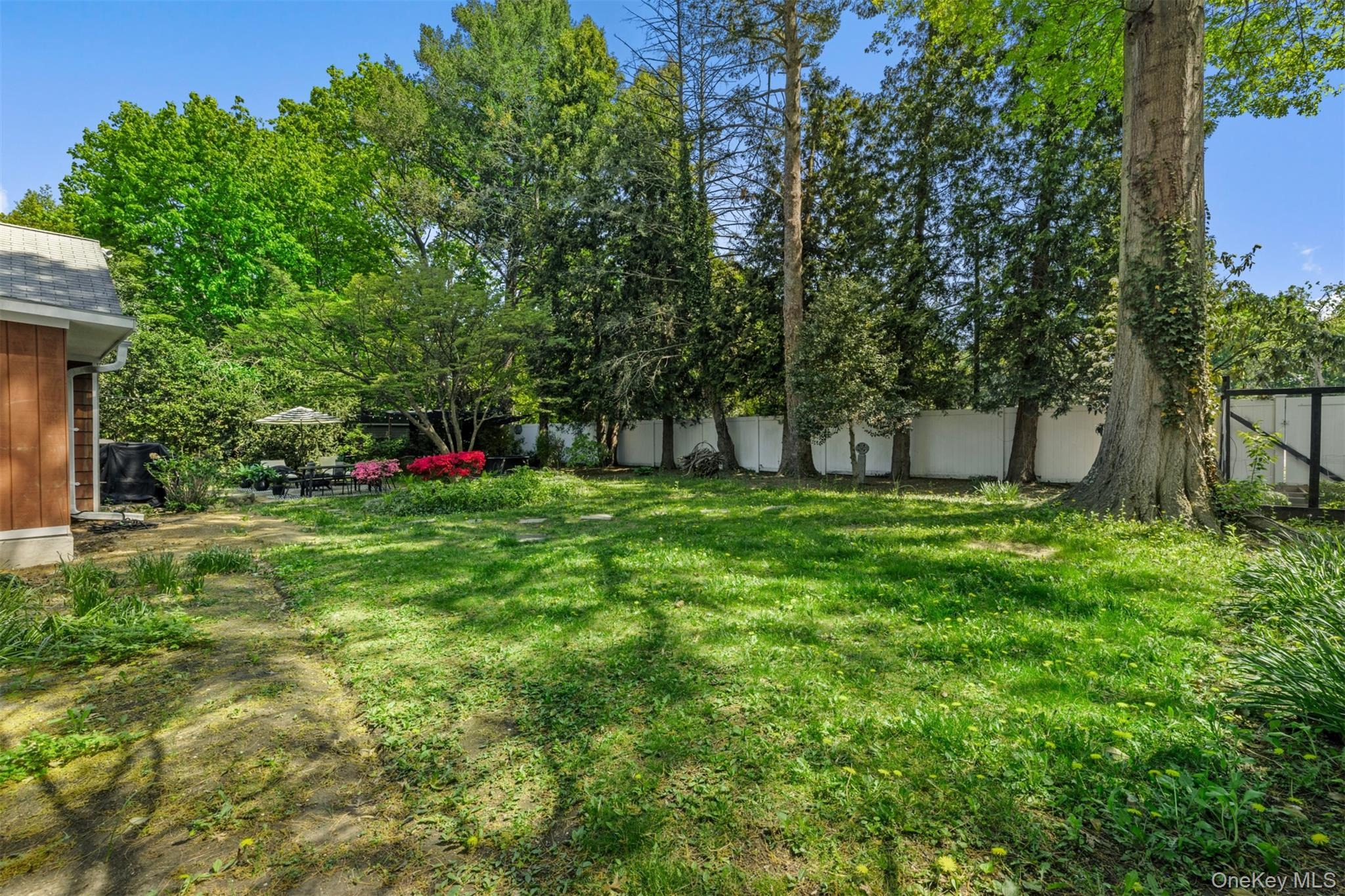 Neck Rd, Huntington, NY 11743
